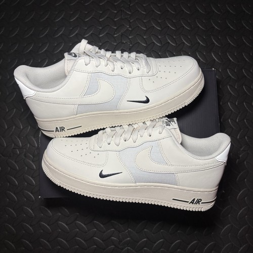 Uk8 nike air - uk8.5,